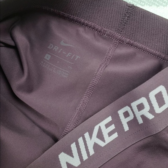 Nike Pro Mauve Leggings - Picture 3 of 5